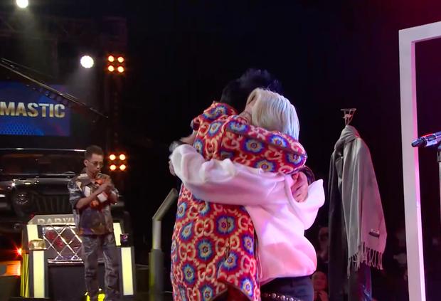 Karik tiết lộ đoạn tin nhắn từ mẹ, 1 thí sinh Rap Việt bị nhắc tên-2