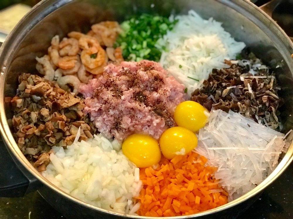 Bí quyết cho món nem rán thơm giòn, vàng ruộm ăn xuyên Tết-1