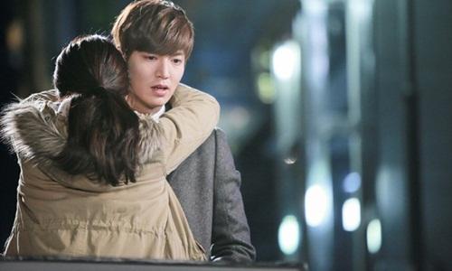 Định chia tay người yêu, tôi thay đổi khi thấy đứa nhỏ nằm liệt giường-1