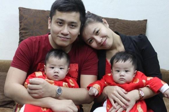 Cặp song sinh của MC Hoàng Linh trổ mã, cao lấn át mẹ-4