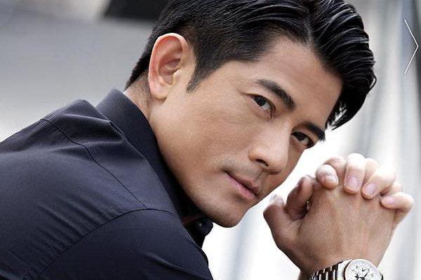 Mặt mũi Quách Phú Thành thời trẻ ra sao mà bị chê tầm thường?-13