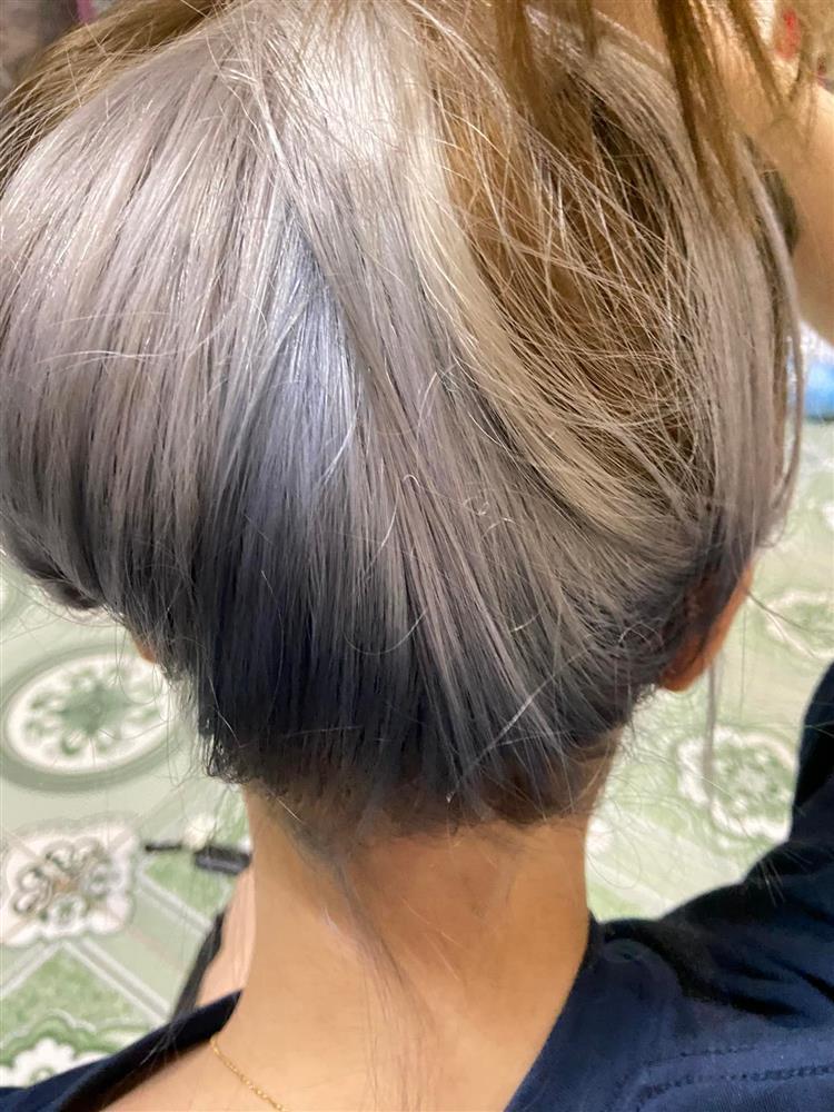 Hí hứng làm tóc mới đón Tết, cô nàng khóc ngất khi soi gương-3