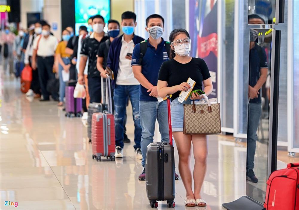 Địa phương khắt khe nhất với người về quê đã nới lỏng quy định-1