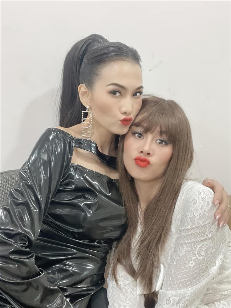 Nam Thư gặp Anh Thư, nhan sắc kiều nữ lép vế chị đại 40?-1