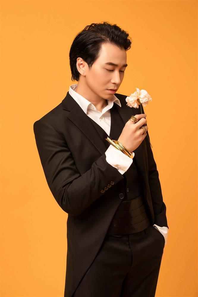 Mỹ nam đình đám Vbiz chốt kết hôn rồi lại quay xe gấp?-4