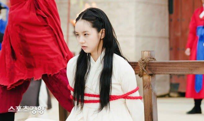 Red Velvet Irene top 1 Những idol cần cải thiện diễn xuất-4