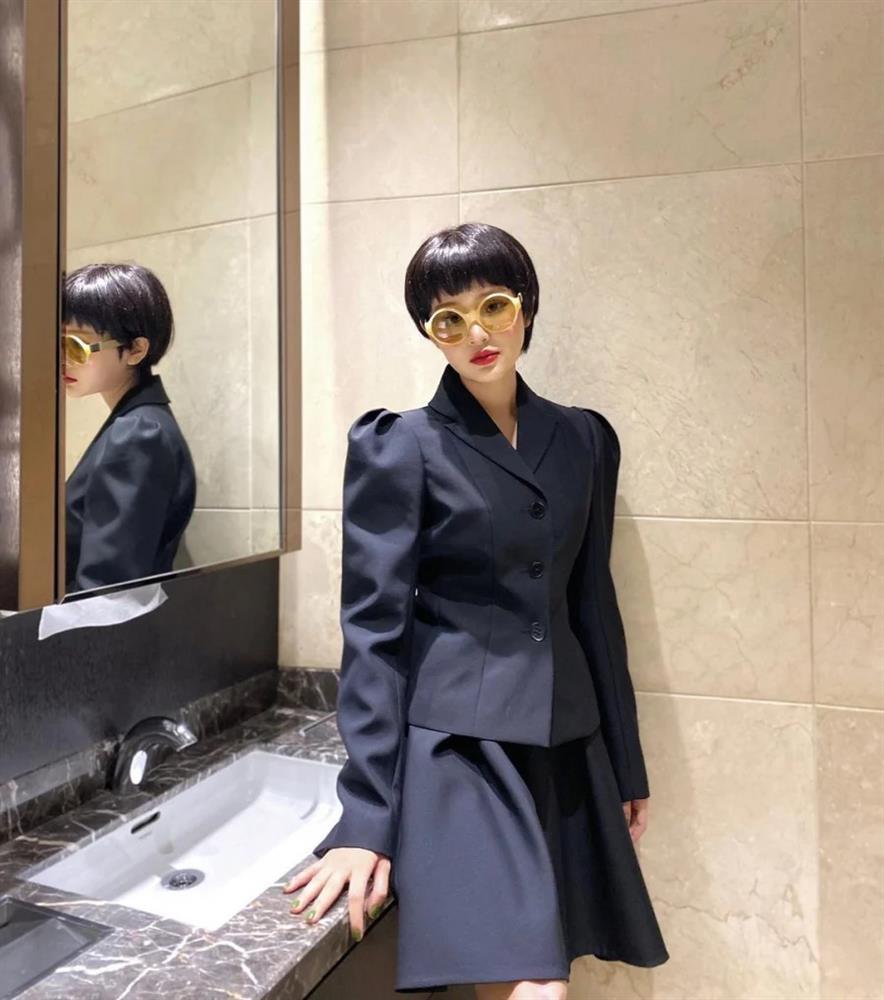 Hiền Hồ tóc ngắn quanh năm vẫn cân đẹp từ style cá tính đến ngọt ngào-5