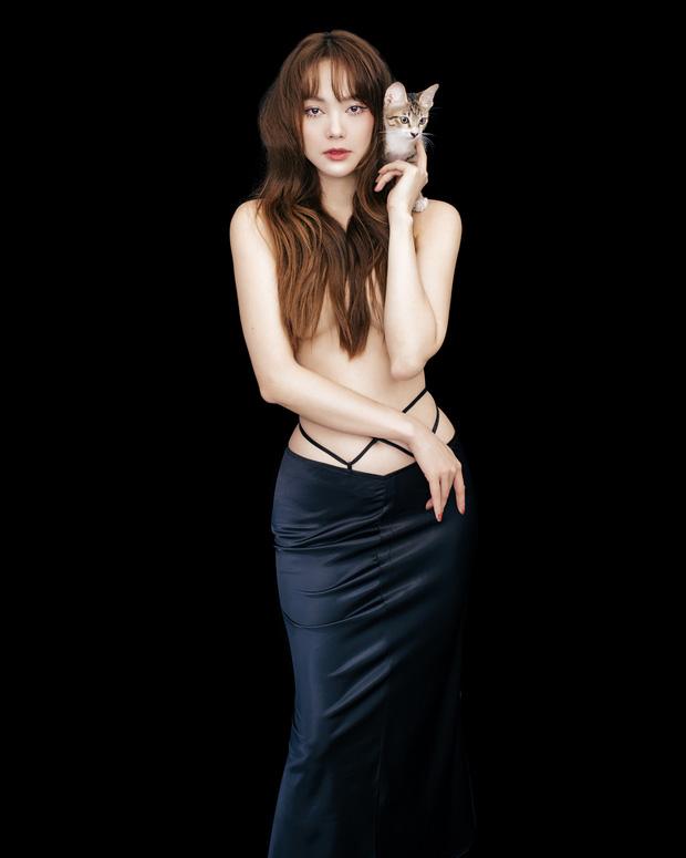 Minh Hằng tiếp tục bán nude dù từng bị coi là đăng ảnh phản cảm-4