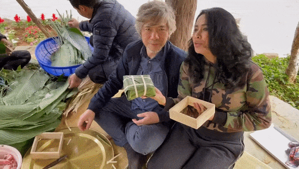 Bạn trai bác sĩ giật cả nảy khi diva Thanh Lam hôn lén-2