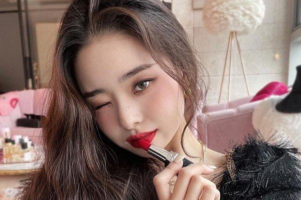 Bản sao Jennie bị cắt sóng, loạt thương hiệu ngừng hợp tác-3