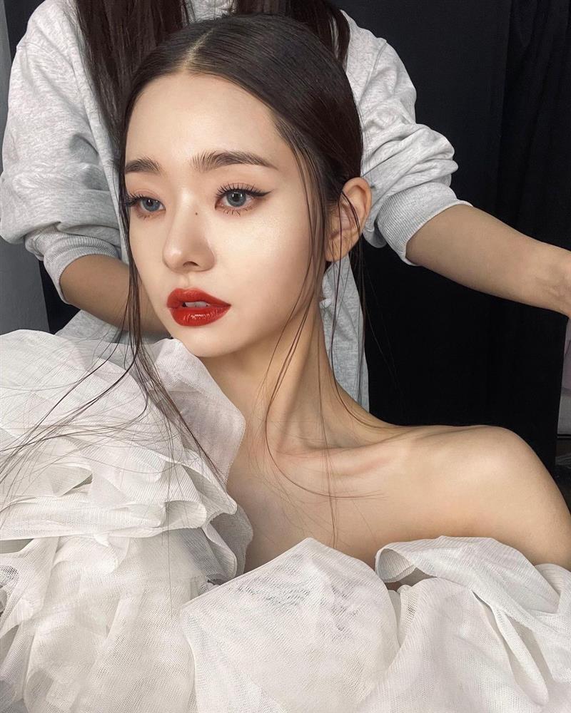 Mỹ nhân hàng fake Song Ji A gây sốc với thu nhập khủng-1