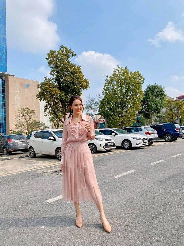 Nhìn Phạm Hương, Tiểu Vy diện váy voan là thấy cả bầu trời sang xịn-8