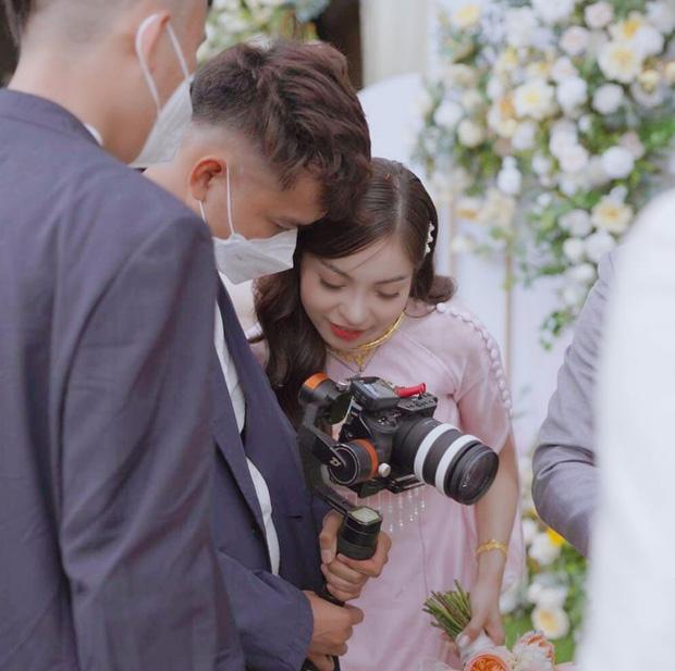 Sính lễ khủng nhà trai hỏi Nhật Lê, vàng kim cương chói mắt-4