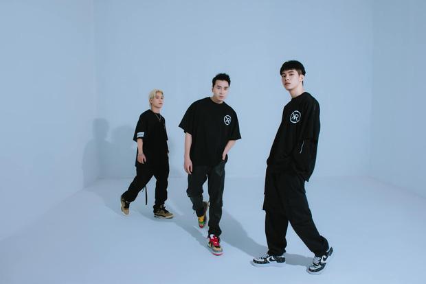 Karik thiên vị Seachains đến mức tưởng đâu Dlow là con ghẻ-1