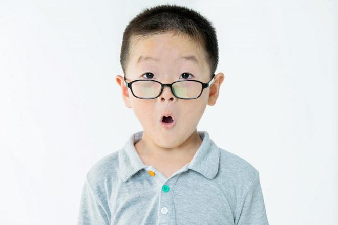 Trẻ sinh vào 4 khung giờ Âm lịch này từ nhỏ gặp nhiều may mắn-2