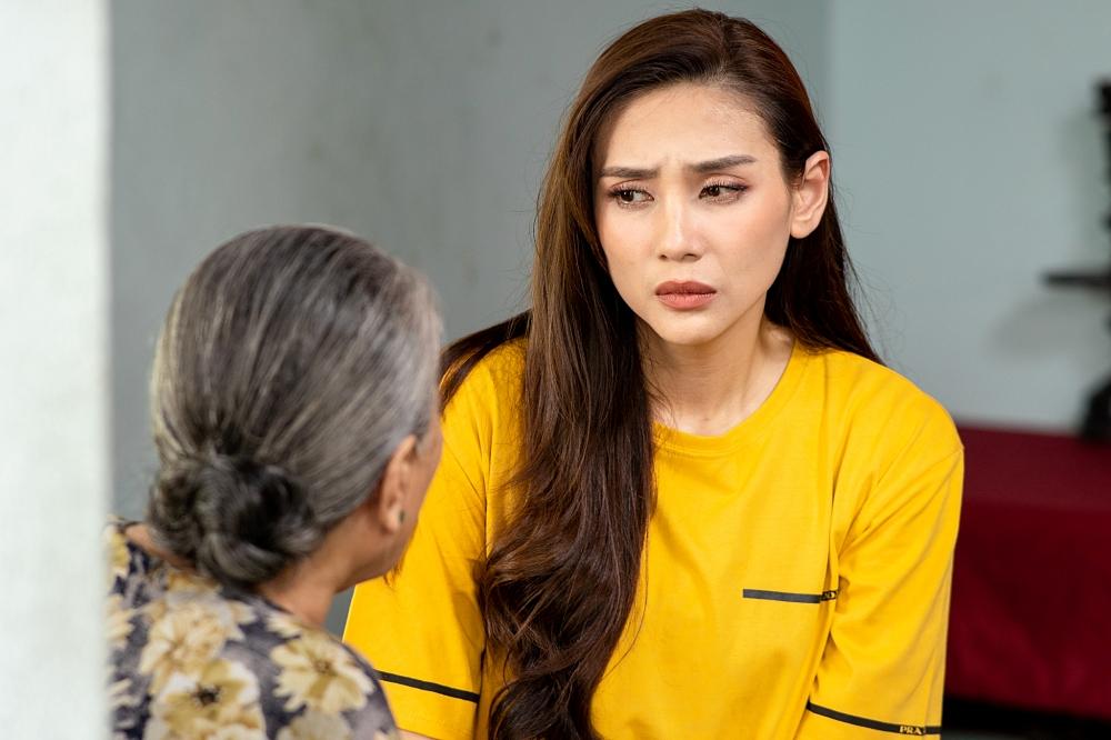 Võ Hoàng Yến làm mẹ đơn thân sau 17 năm trở lại diễn xuất-4