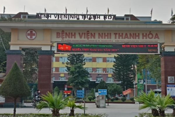 Nam sinh bị đánh te tua vì sàm sỡ sờ soạng trên xe buýt TP HCM-3