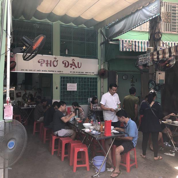 Tiệm phở TP.HCM đắt hơn phở Thìn Hà Nội, giá 100k khách vẫn đông-3