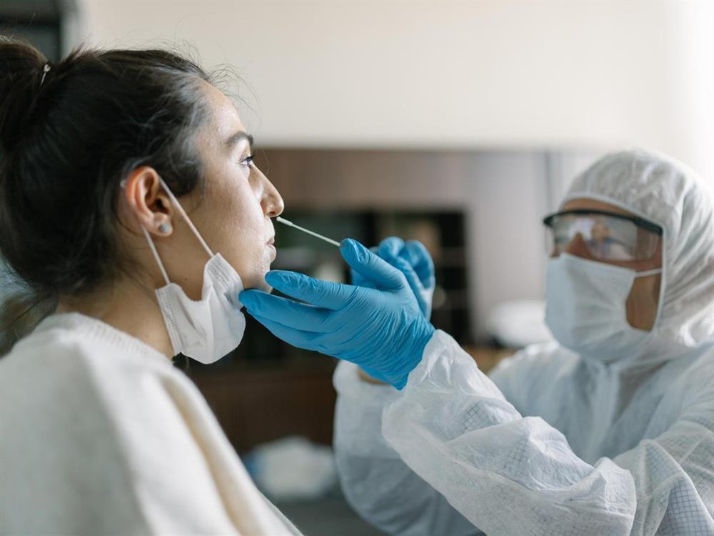 Làm gì để tránh lây nhiễm biến chủng Omicron?-2