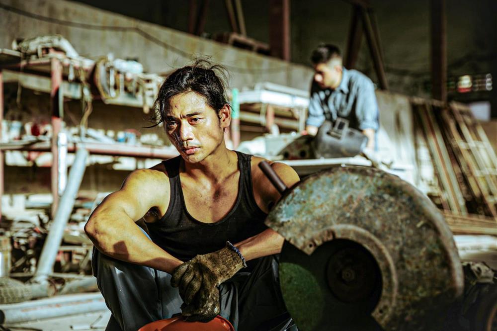 Ngôi sao hành động màn ảnh Việt sợ đóng cảnh nóng sẽ ảnh hưởng đến vợ con-2