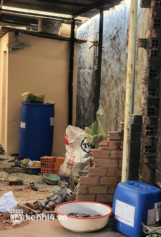 Màn kịch gian xảo của nữ sinh viên hạ độc cha, chôn xác đốt nhà-5