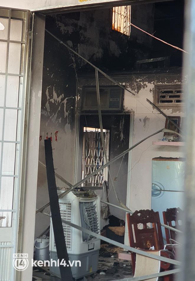 Màn kịch gian xảo của nữ sinh viên hạ độc cha, chôn xác đốt nhà-6