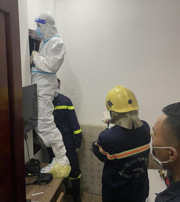 Thang máy khách sạn rơi từ tầng 4 xuống hầm, 1 cô gái thương nặng-1