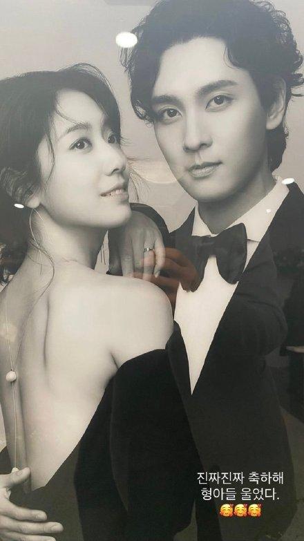 Đám cưới Park Shin Hye: Dâu rể lộ diện, khách mời xịn xò-6