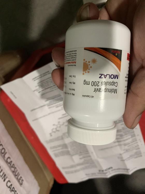 Bắt lô hàng thuốc điều trị Covid-19 số lượng lớn ở TP.HCM-3