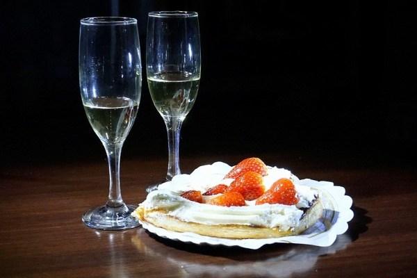 Sai lầm khi kết hợp rượu vang với món ăn, nhất định phải tránh-2