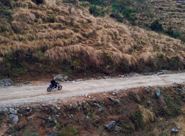 Chàng trai Việt chi 5 triệu phi trực thăng ngắm núi tuyết cao 5.600 m-4