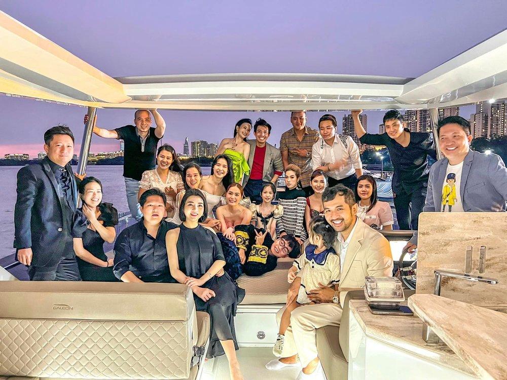 Đoàn Di Băng được anh xã tặng đồng hồ, giá mua mới sốc-5