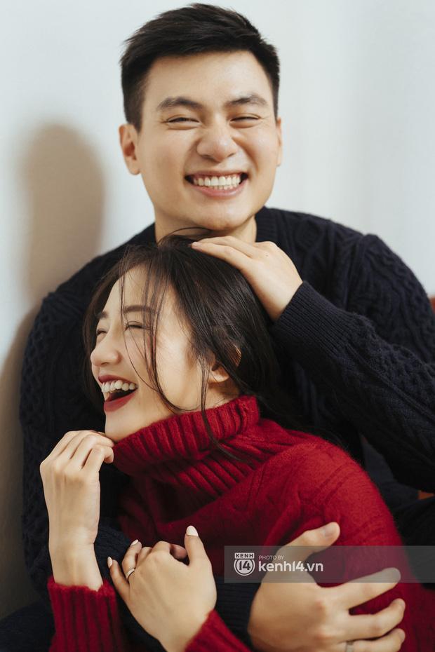 Bầu vượt mặt, Salim vẫn đích thân thị sát công ty cùng chồng-3