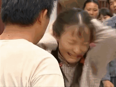 Điên nữ màn ảnh cưới đạo diễn sau 6 ngày quen, bị trù ẻo ly dị-1