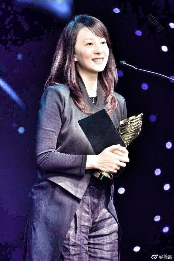 Điên nữ màn ảnh cưới đạo diễn sau 6 ngày quen, bị trù ẻo ly dị-6