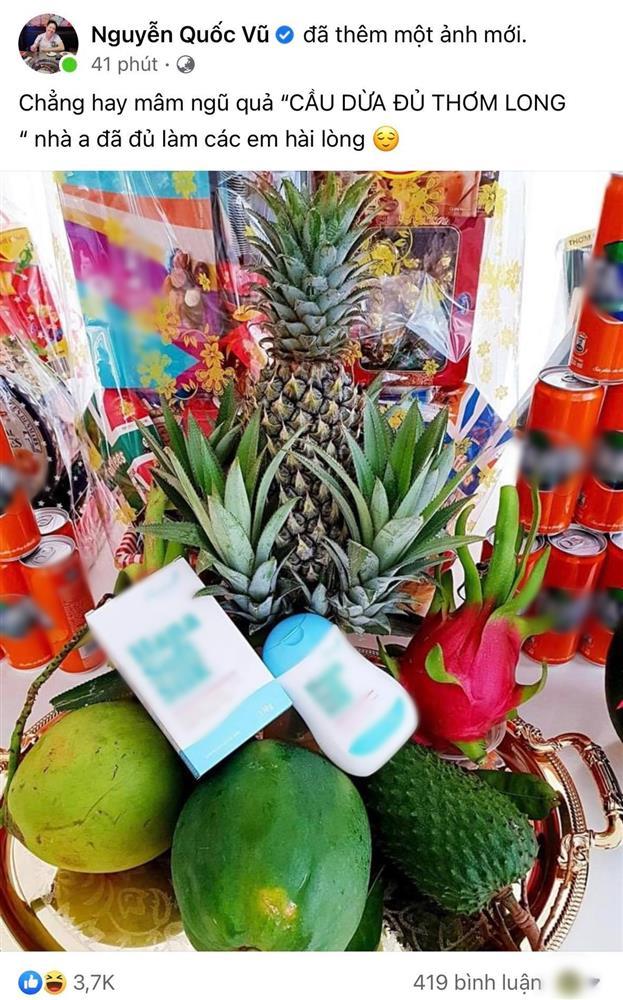 Ông xã Đoàn Di Băng trưng nước rửa phụ khoa vào mâm ngũ quả-1