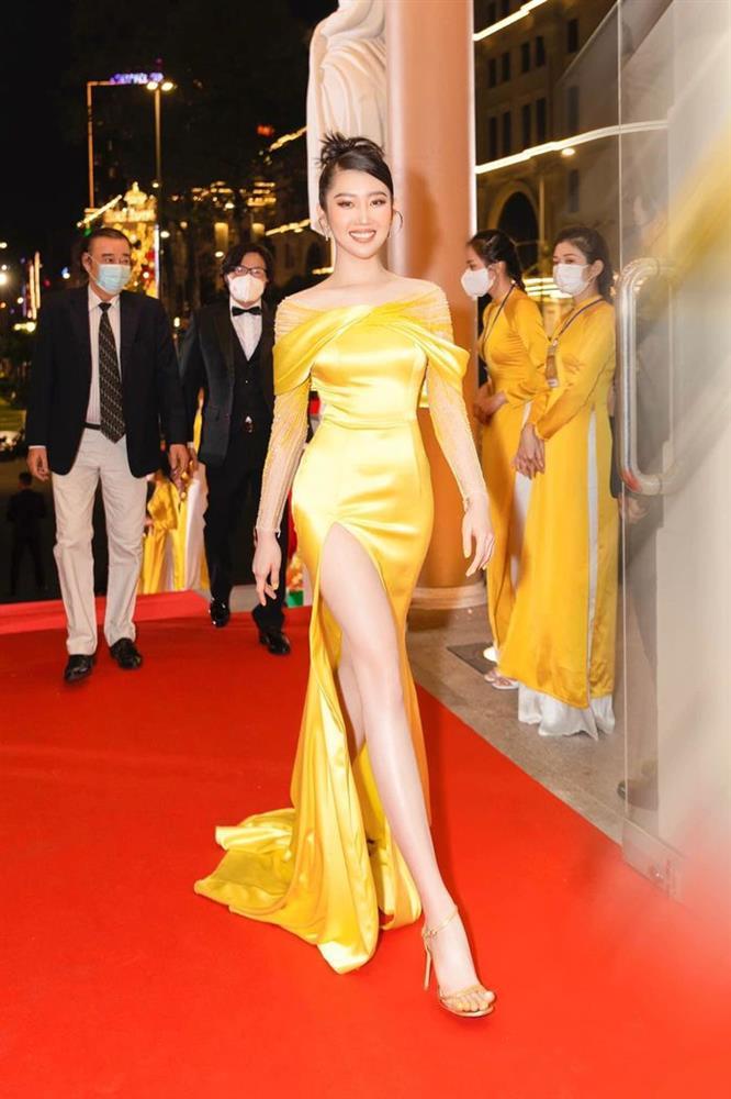 Thùy Tiên, HHen Niê và dàn mỹ nhân mặc đầm vàng đẹp nhất 2021-8