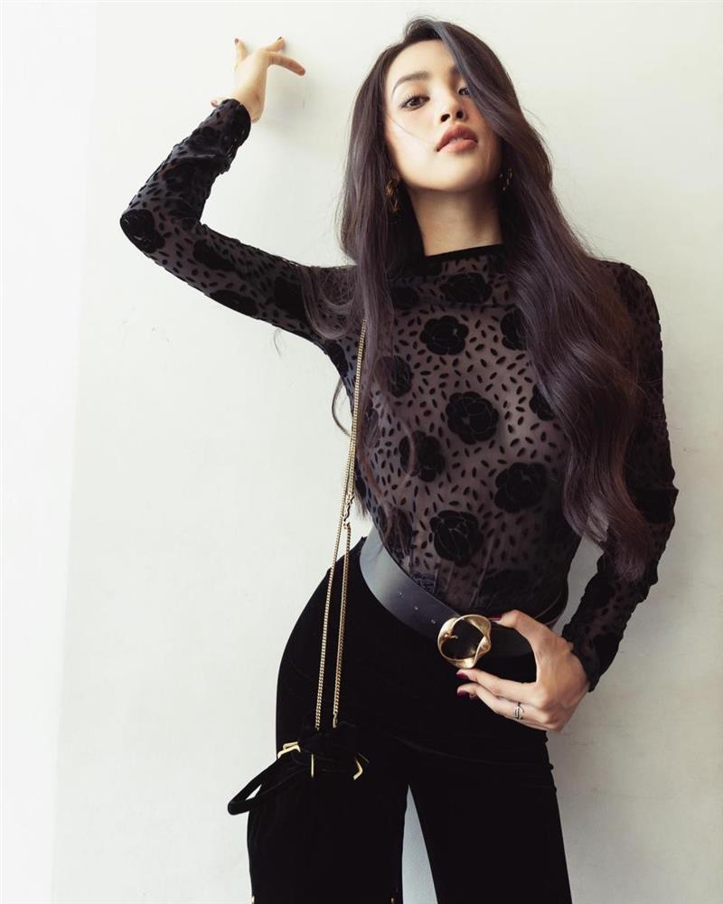 Hoa hậu Tiểu Vy nghiện đồ xuyên thấu theo phong cách gái hư-4