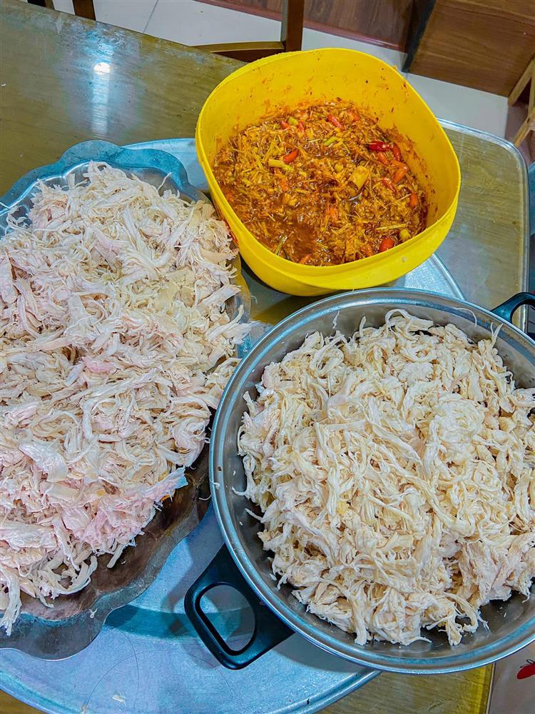 Làm khô gà lá chanh ngon lại dễ, thỏa cơn thèm ngày lạnh buốt-4