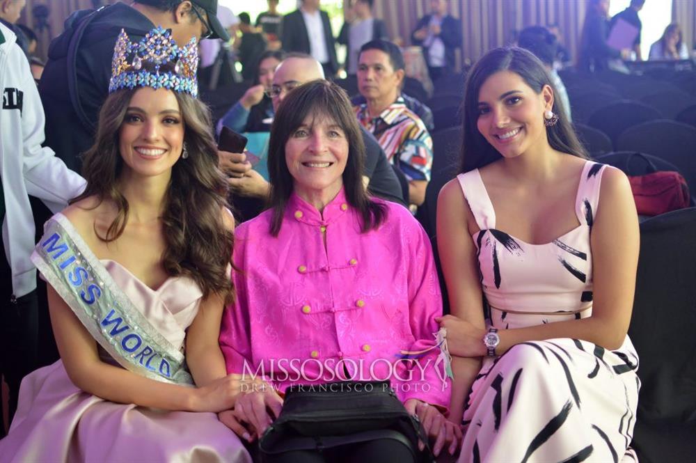 Chủ tịch Miss World tương tác Đỗ Thị Hà, cho thấy một tín hiệu?-3