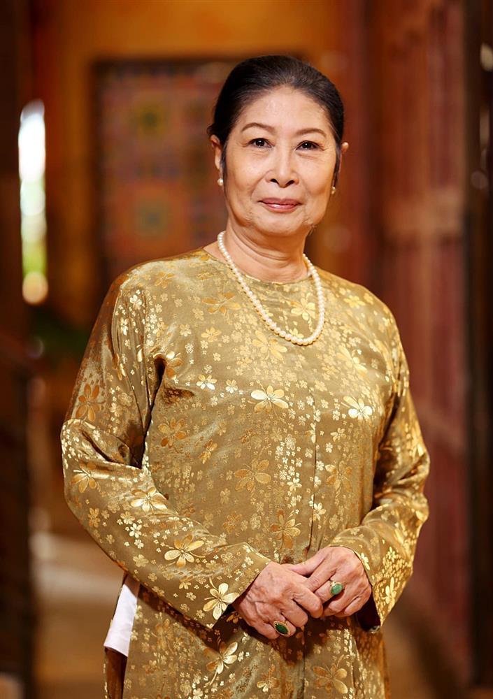 2 bà mẹ phim Việt ai cũng ước: Mẹ chồng yêu thương, mẹ nuôi chăm sóc-7