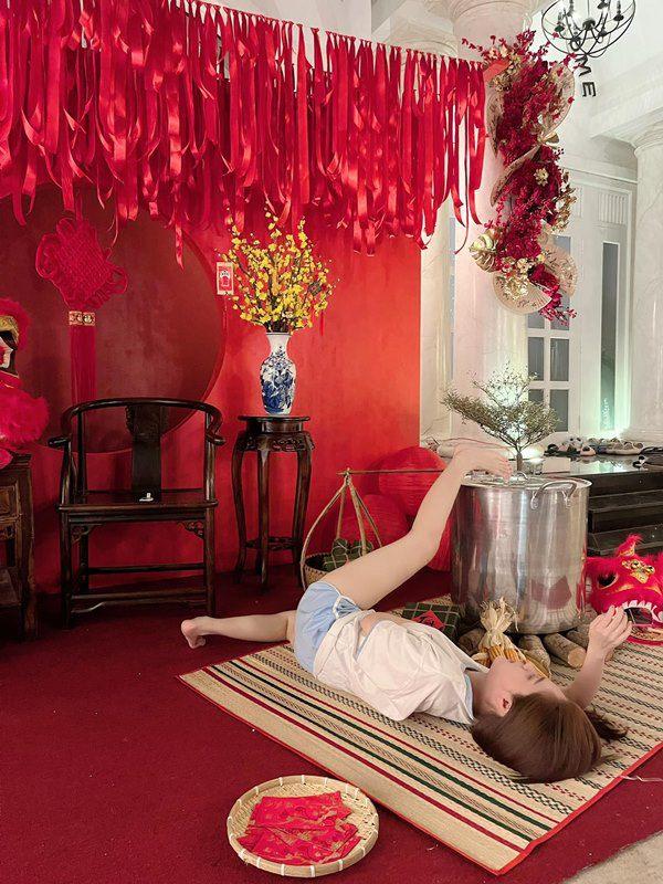 Ảnh trang trí nhà cửa đón Tết toàn mùi tiền của Đoàn Di Băng-8