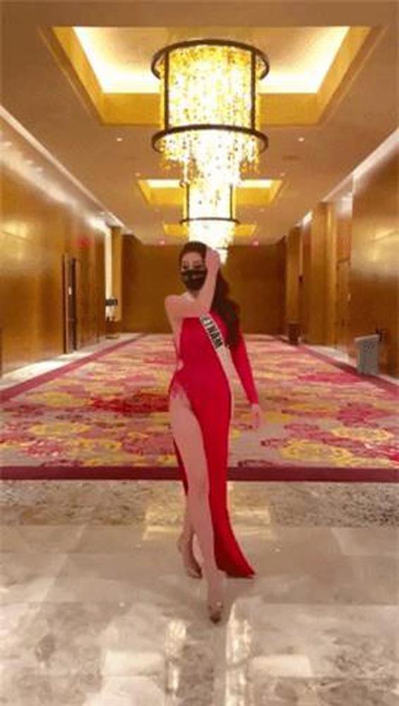 Những lần mặc xấu của Khánh Vân - Hoa hậu đang vướng loạt thị phi-6