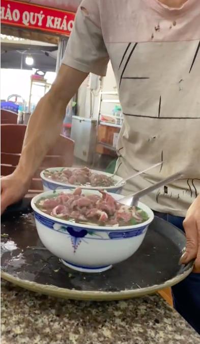 Phở nhà giàu ở Nam Định: 50k mà thịt nhiều hơn phở đến khó tin-1