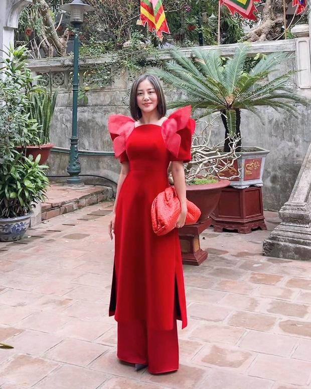 Học sao Việt mặc đồ đỏ chót như lì xì để cả năm may mắn-1