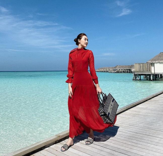 Học sao Việt mặc đồ đỏ chót như lì xì để cả năm may mắn-7