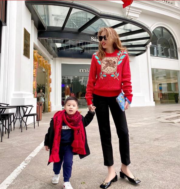 Học sao Việt mặc đồ đỏ chót như lì xì để cả năm may mắn-9