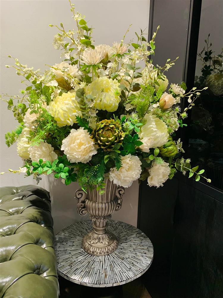 Không khí đón Tết trong biệt thự bạc tỷ của Hằng Túi-4