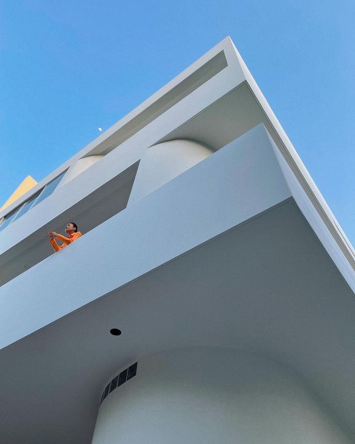 Sao Việt dọn nhà đón Tết: Lóa mắt villa bạc tỷ của Minh Hằng-6