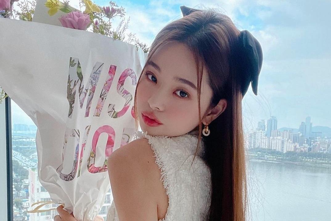 Tại sao công chúng ném đá hot girl dùng hàng nhái Song Ji A?-6